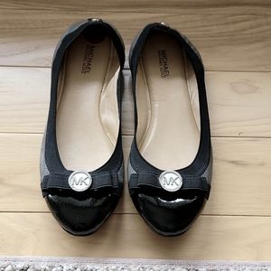 Michael Kors Dixie Ballet Shoes size 6